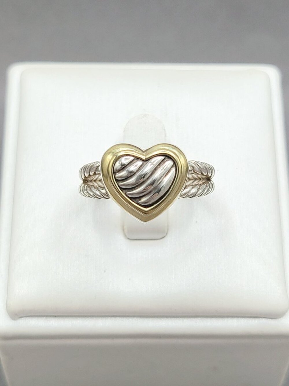 David Yurman Classic Cable Sculpted Heart Ring w/ 18K Yellow Gold - Sz 7 - RARE - Picture 2 of 12